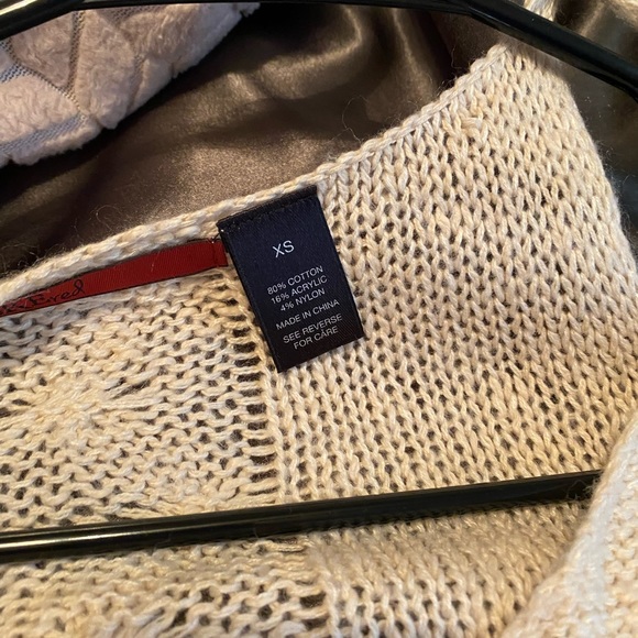 Long sleeve, knit sweater - Picture 4 of 4